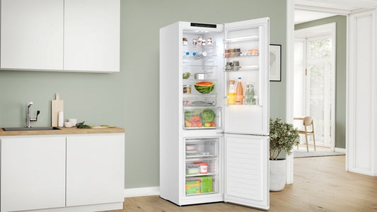KGN392WDFG, Free-standing fridge-freezer with freezer at bottom