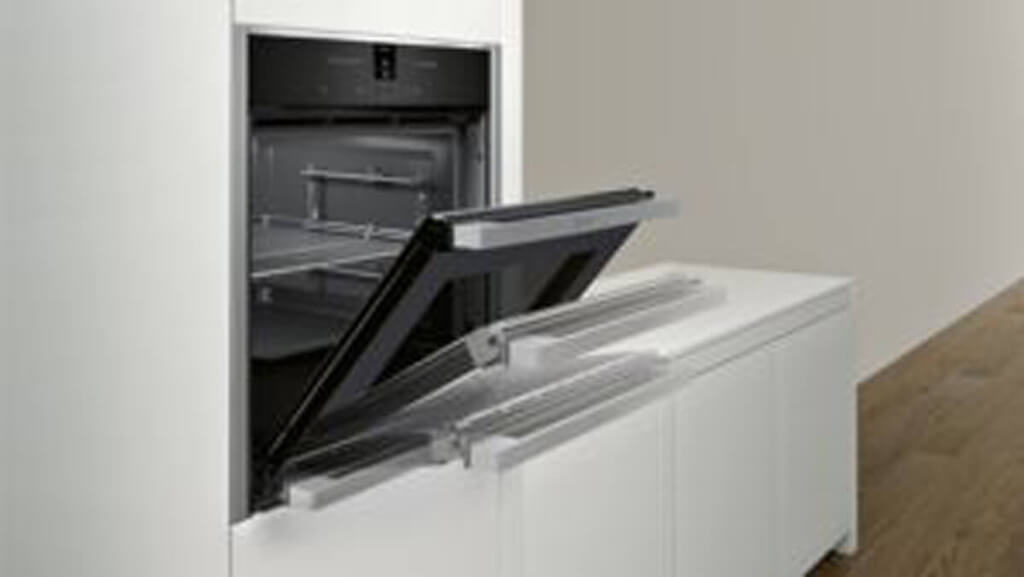 Neff B47CR32N0B, Built-in oven