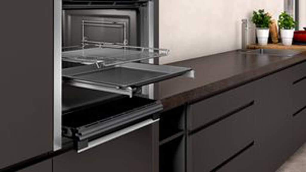 Neff B3AVH4HN1, Built-in oven with added steam function