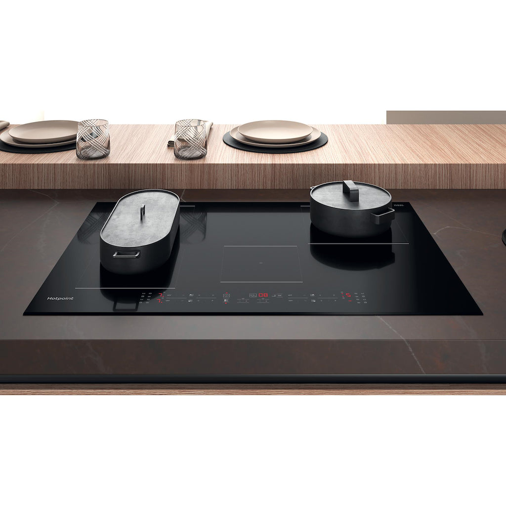 Hotpoint 77cm Induction Hob with MyMenu