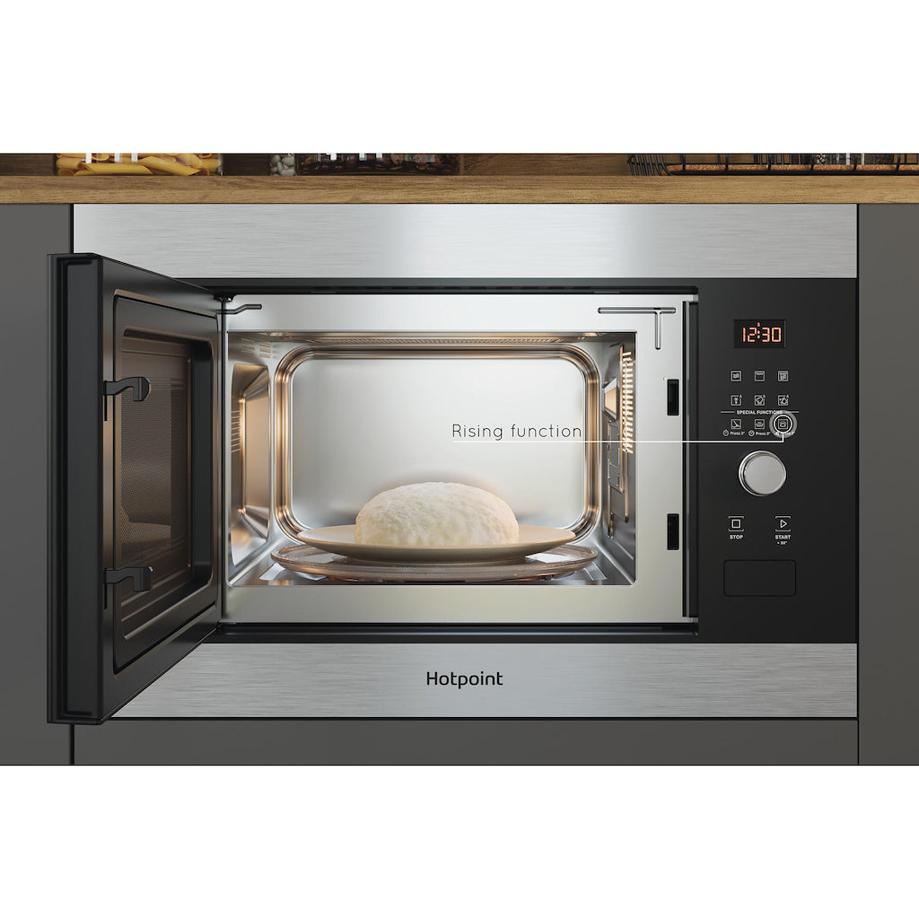 Hotpoint Built In Microwave with Grill