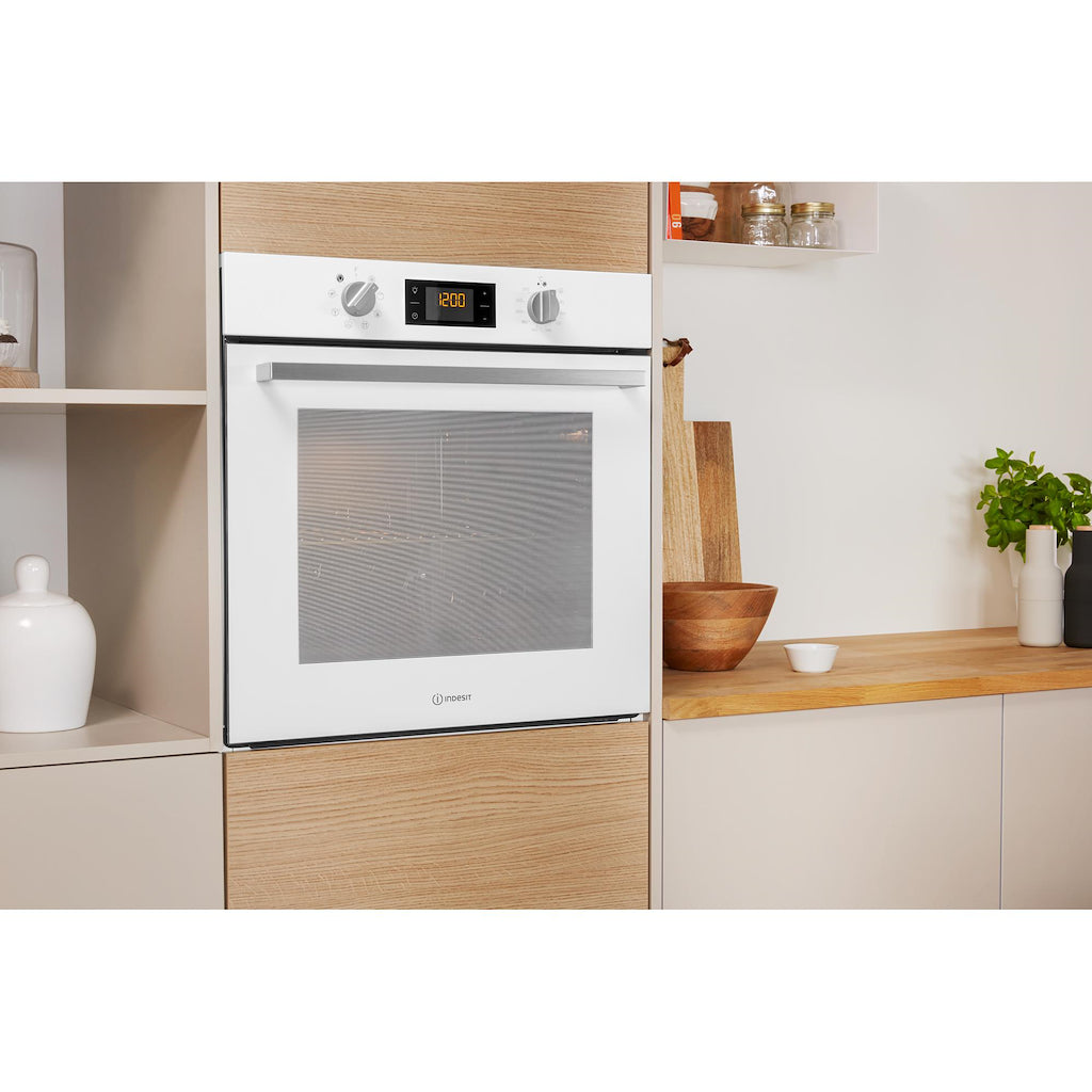 TURN&GO - Single Fan Oven - 66L - Digital Display - White With Click&Clean and Tilting Grill