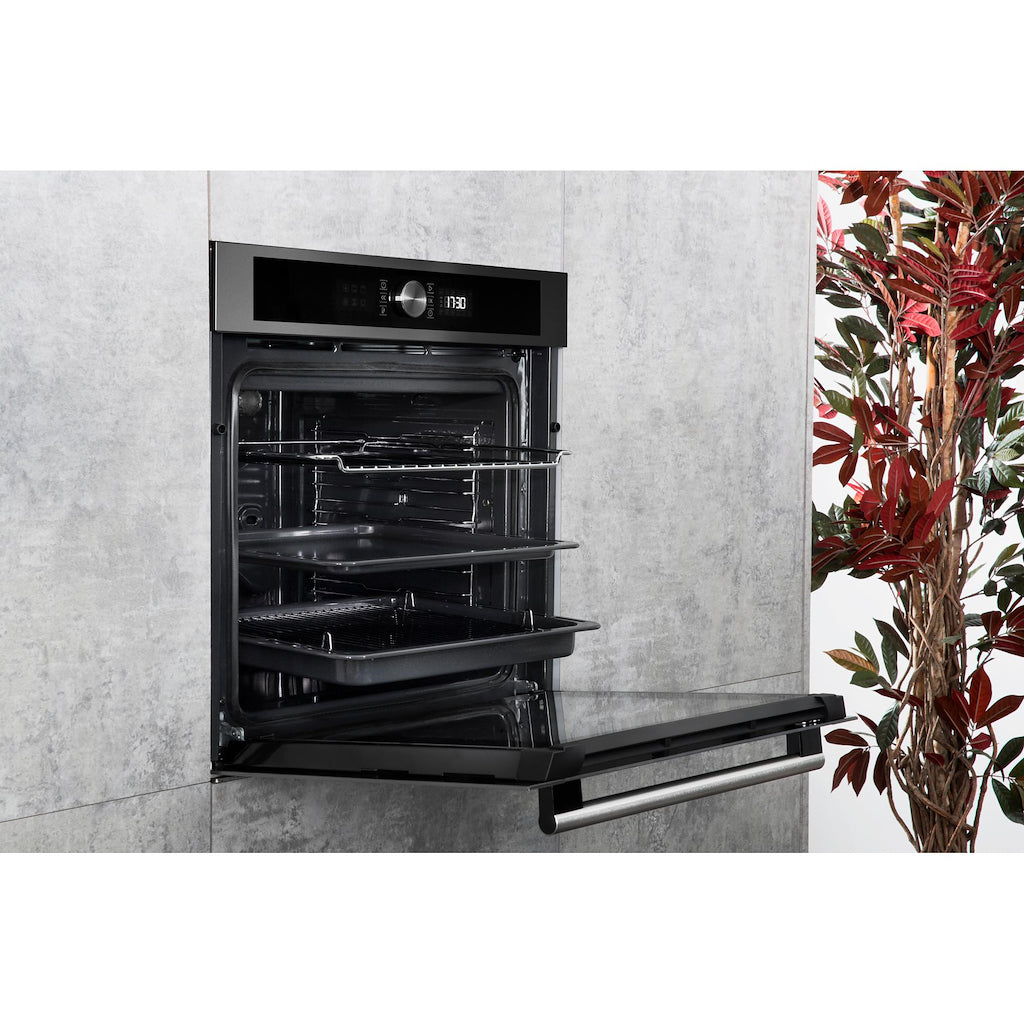 Class 4 - Single Oven - 71L - Monodial - Stainless Steel With Multiflow, Rotisserie and Expert Recipes