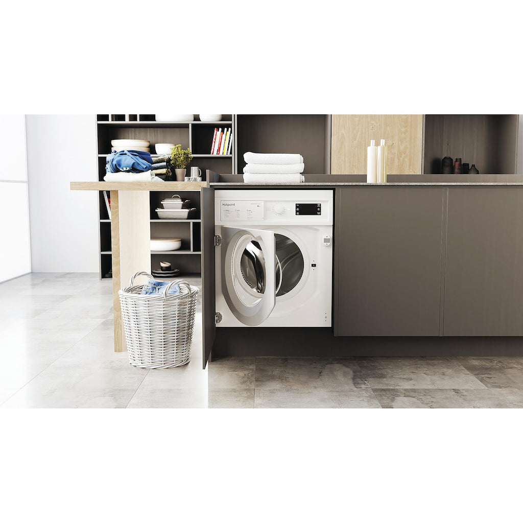 Hotpoint Built-In 8kg 1400rpm Washing Machine with Anti-stain